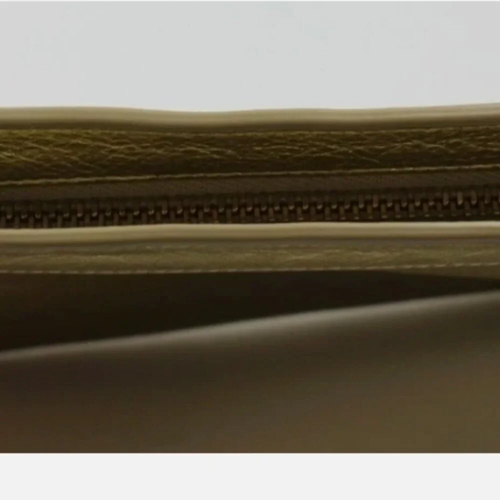 KATE SPADE Metallic Gold Soft Leather Zipper Cosmetic Case - Picture 4 of 13